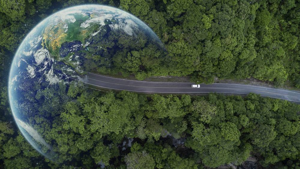Reducing the climate impact of electric mobility